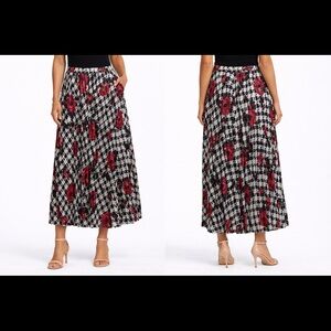 Zara Pleated print Midi skirt
